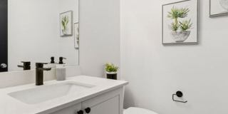 Beautiful 3 Bedroom 2.5 Bathroom Home Gallery 9