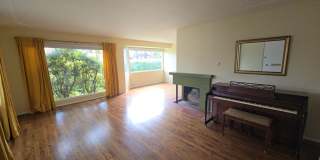 3BD/2BA Eureka home is close to Sequoia Park, boasts infrared sauna! Gallery 10