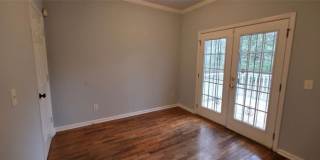 1040 Smith Street SW Gallery 3