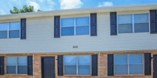 Lexington Village Gallery 17