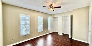 2802 W Cleveland St Unit L Gallery 21