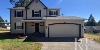 Immaculate Bremerton Home with Expansive Yard, Multiple Living Areas & Designer Kitchen Gallery 1
