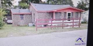 503 Holmes Street Gallery 1