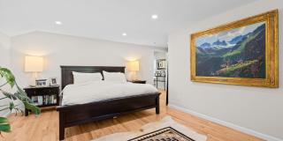 Gorgeous home in Englewood! Gallery 45