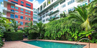 1749 NE Miami Ct Gallery 10