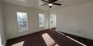 HM 1608 E 12th St - For Sale Chris McDaniel Gallery 8