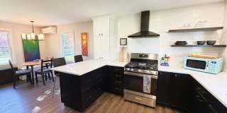 Elegant Single-Family Home with Chef’s Kitchen & Private Yard Gallery 1