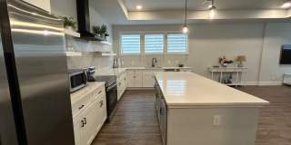 2BED / 1BATH Condo/Townhome For Lease! Available NOW! Gallery 11