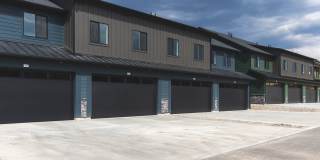Moraine Square 2 bedroom - Brand New 2BR, 2.5 Bathroom Townhome With attached 2 car Garage Gallery 1