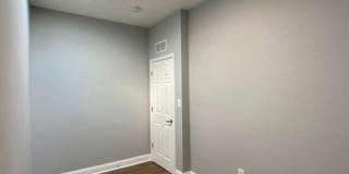 End Unit 3 Bedroom + Den with Backyard and Semi Finished Basement Gallery 28