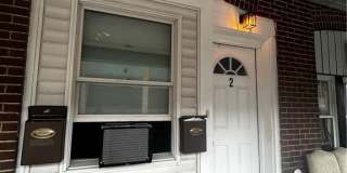 718 1/2 N 10th Street Gallery 2