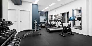 Reside at Belmont Harbor Gallery 19