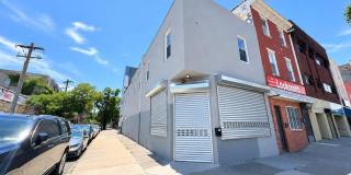 700 W GIRARD Avenue Gallery 1
