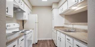 The Colonies Apartments Gallery 26