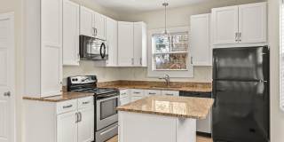 House in Kenilworth - Beautifully Refreshed! Gallery 16