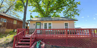 AVAILABLE NOW 2B/1B Lake View Living in the Heart of Osage Beach AVAILABLE NOW 2B/1B Lake View Living in the Heart of Osage Beach Gallery 11