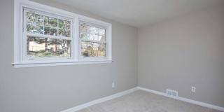 221 Dale Drive Gallery 25