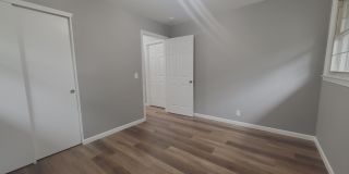 910 Rexdale Drive Gallery 36