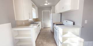 Charming 2 Bed Home in The Village! Gallery 7