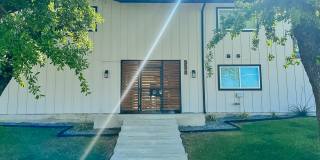 Hoskins 90 at Bishop Ridge Gallery 1