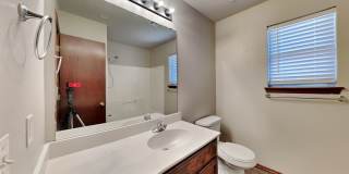 Nice 3 Bedroom 2 Bathroom Home with Storm Shelter and Office! Gallery 20