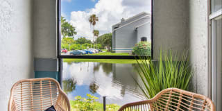 Vantage on Hillsborough Apartments Gallery 13