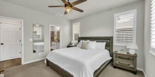 Newer Home on Large Corner Lot with Lots of Natural Light! Gallery 23