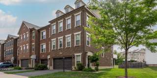 42230 CASTLE RIDGE Square Gallery 1