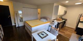 431 West Barry Gallery 1