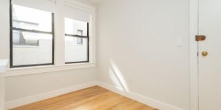 Modern features apartment in Brighton Gallery 9