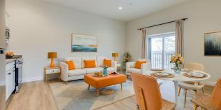 NOW LEASING - GALLERY GARDEN APTS Gallery 122