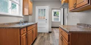 Charming 3BR House in East Pittsburgh Gallery 22