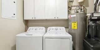 7342 Oak Manor Gallery 35