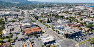 1049 Western Avenue Gallery 19