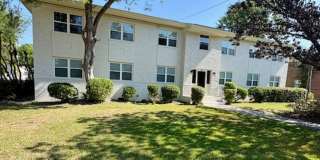 Fully Renovated Three Bedroom Condo 10 mins from MUSC - Off the Greenway! Fully Renovated Three Bedroom Condo 10 mins from MUSC - Off the Greenway! Gallery 1