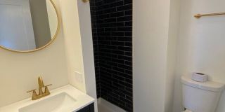 1322 West Ohio Street Gallery 3