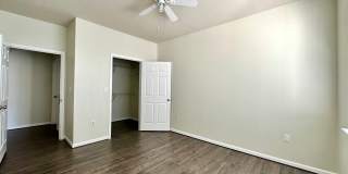 12925 CENTRE PARK Circle Gallery 21