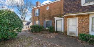 3368 COACHOUSE Gallery 1