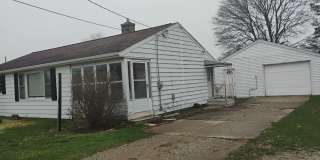 428 Peacock Walk Gallery 1