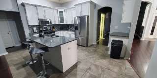 811 Innergary Place Gallery 13