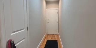 1820 PINE Street Gallery 17