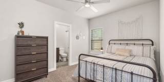 504 Cooner Street - A Gallery 17