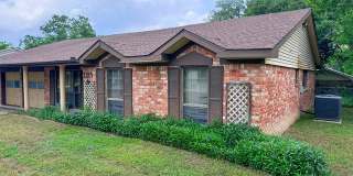 1219 Neal Pickett Drive Gallery 1