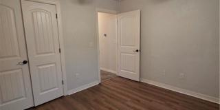 3111 S J Street Gallery 11