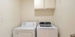 Amazing Tri-Level home close to ASU.  Pool and 2 Car Garage Gallery 13