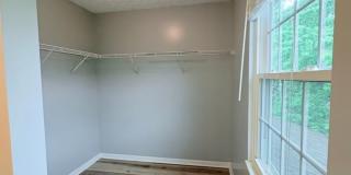 4BR/2.5BA  | Newly Flooring | Garage | Gated back yard Gallery 13