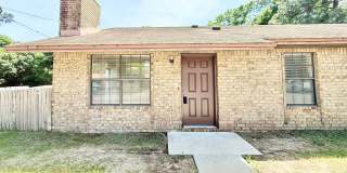 Charming 2-Bedroom Apartment - Prime Location Gallery 1