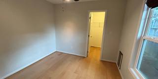 East Asheville - Contemporary Bungalow Gallery 22