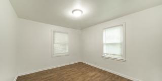 4326 Crittenden Avenue Gallery 12