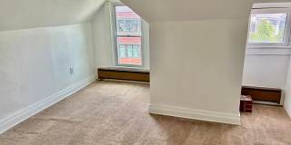 2/1 Apartment in Highland Park - Available Now! Gallery 16